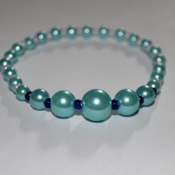 Blue pearl beads with pink and dark blue Czech beads - Picture 1 of 3